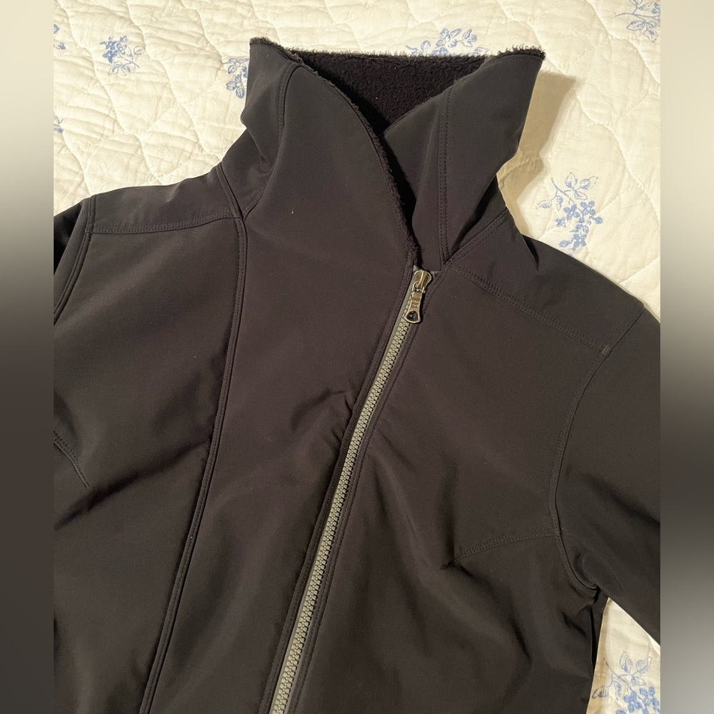 Marmot Christy Softshell Black Jacket sz M - Picture 6 of 11